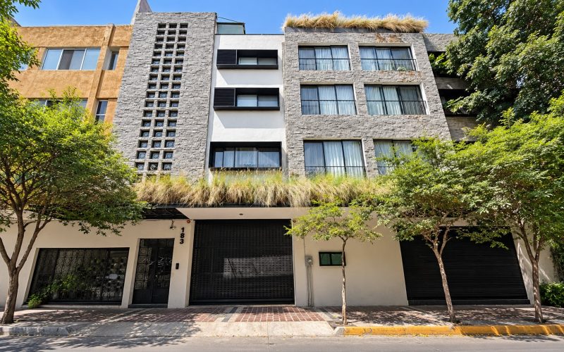 Interior inmobiliario profesional en formato panorámico-5_watermark_15